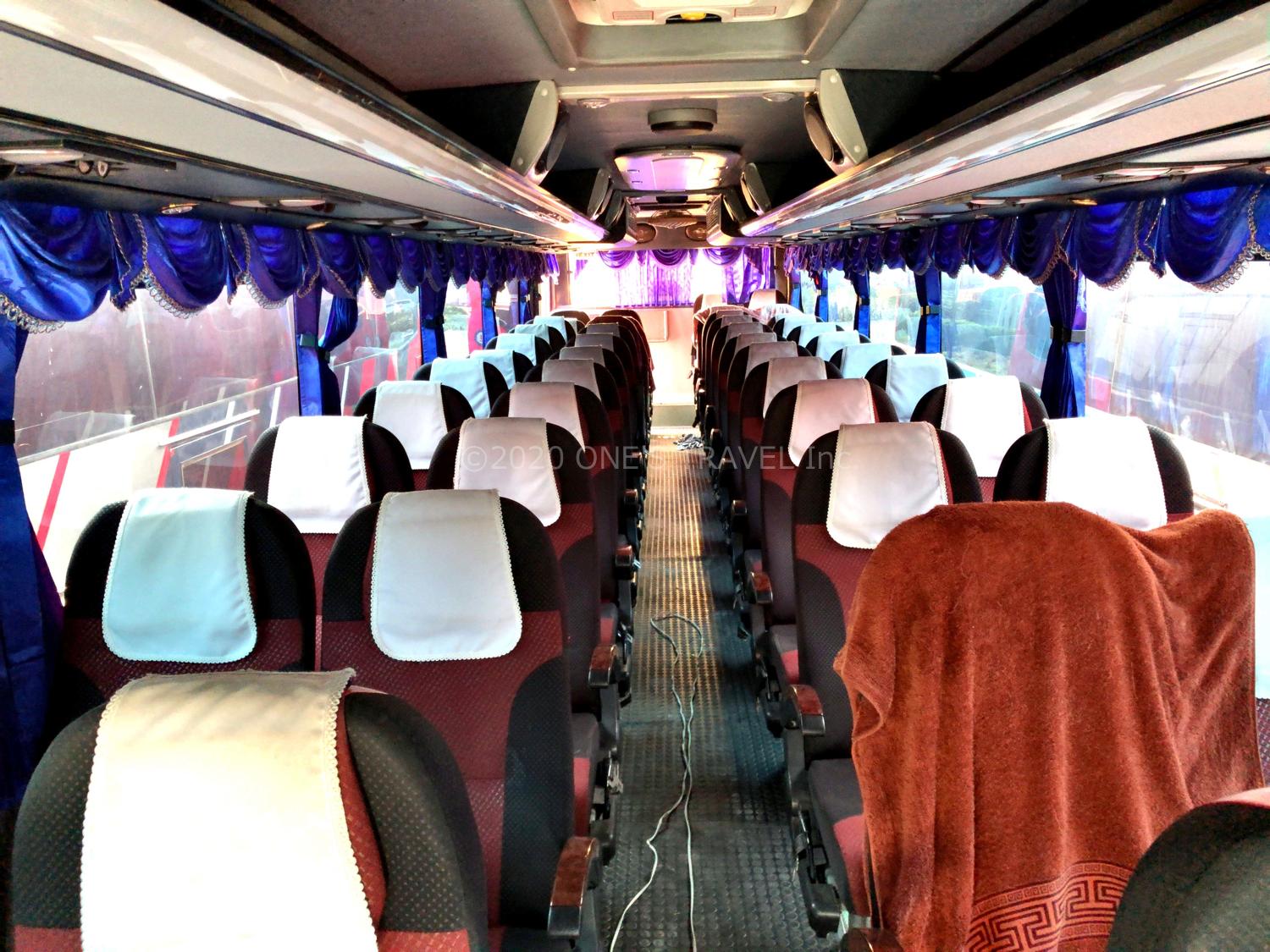 大型バス：46座席