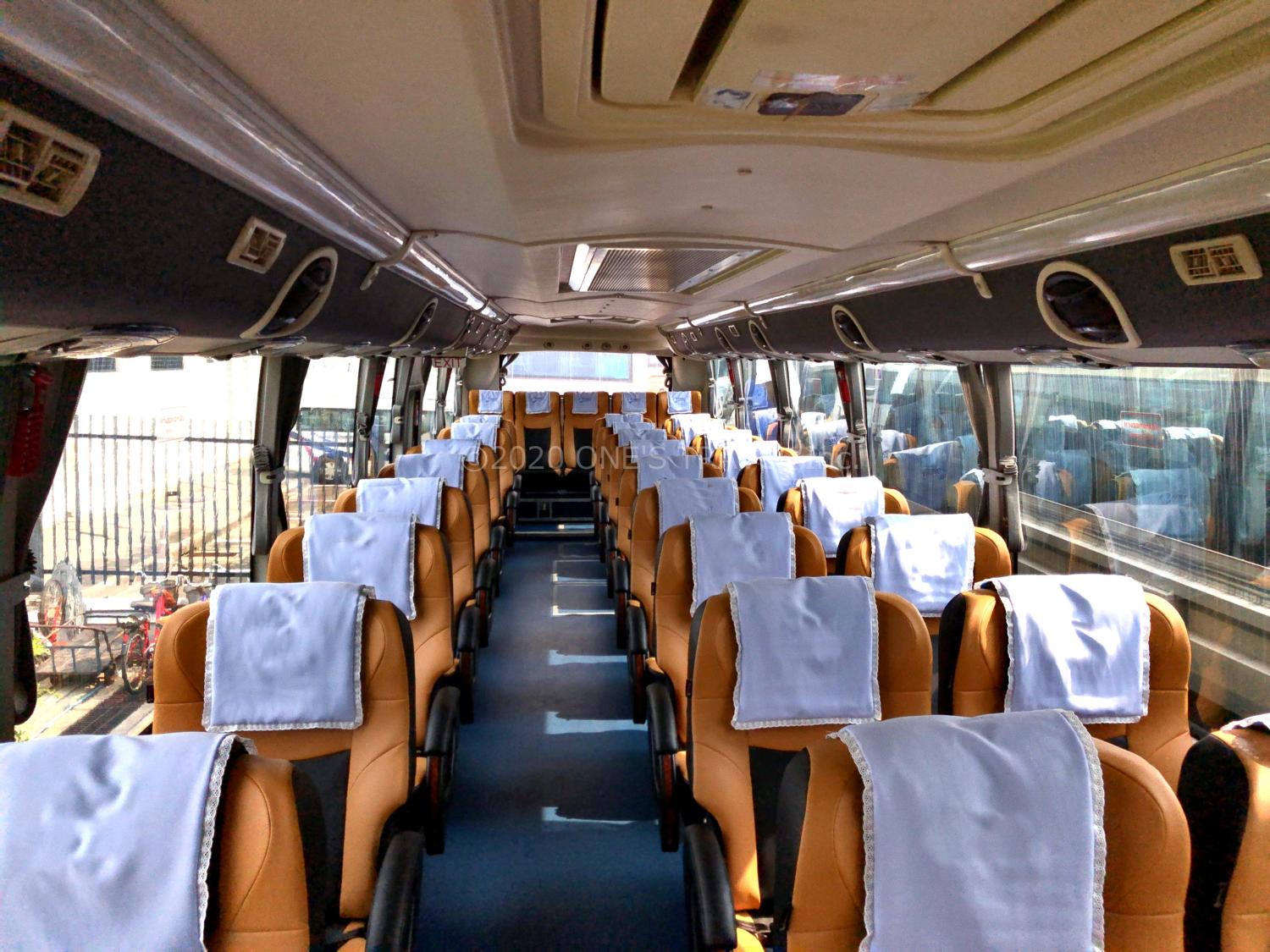 VIPバス：30座席